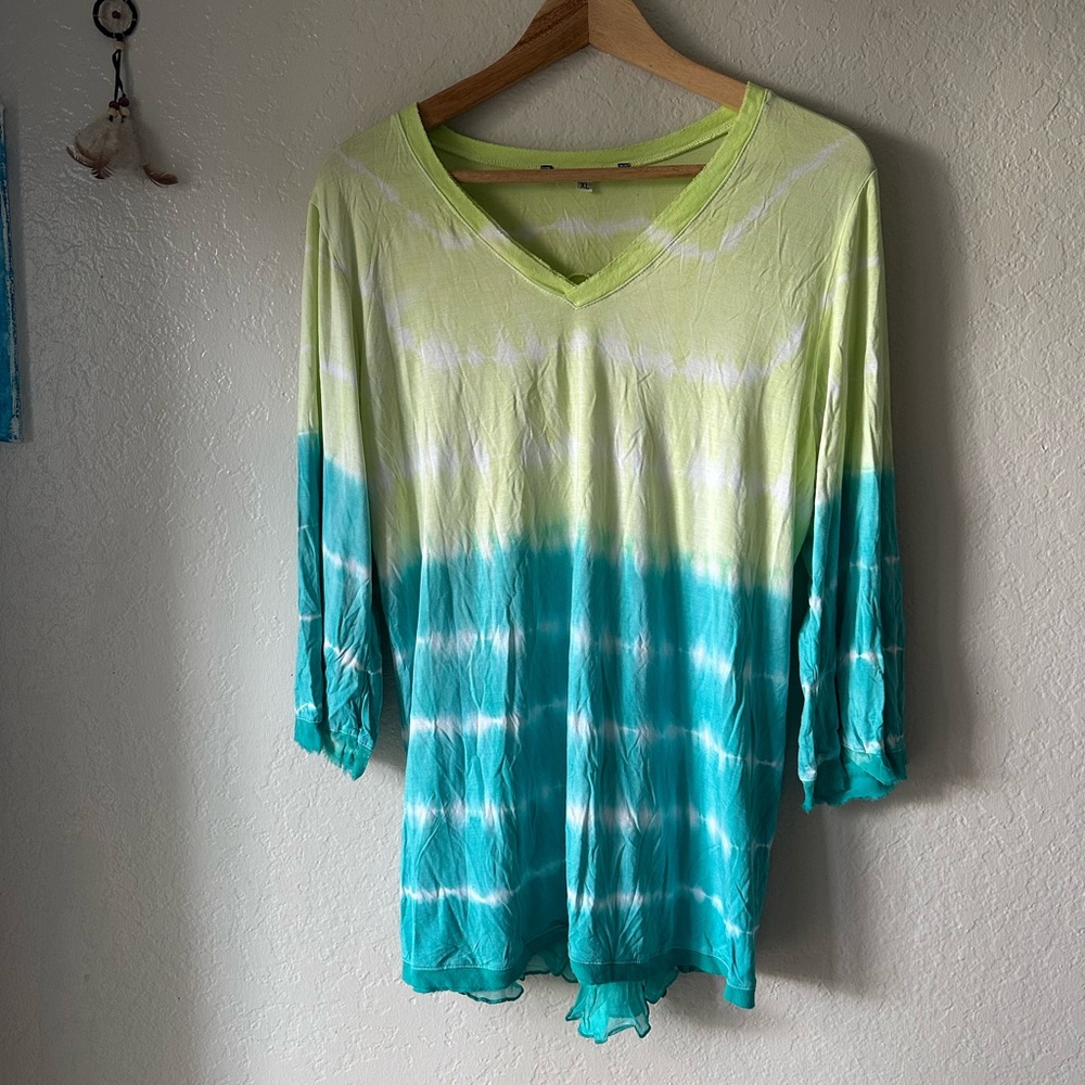 Mezon Tie-Dye V-Neck Women's Top - Green and Blue NWOT